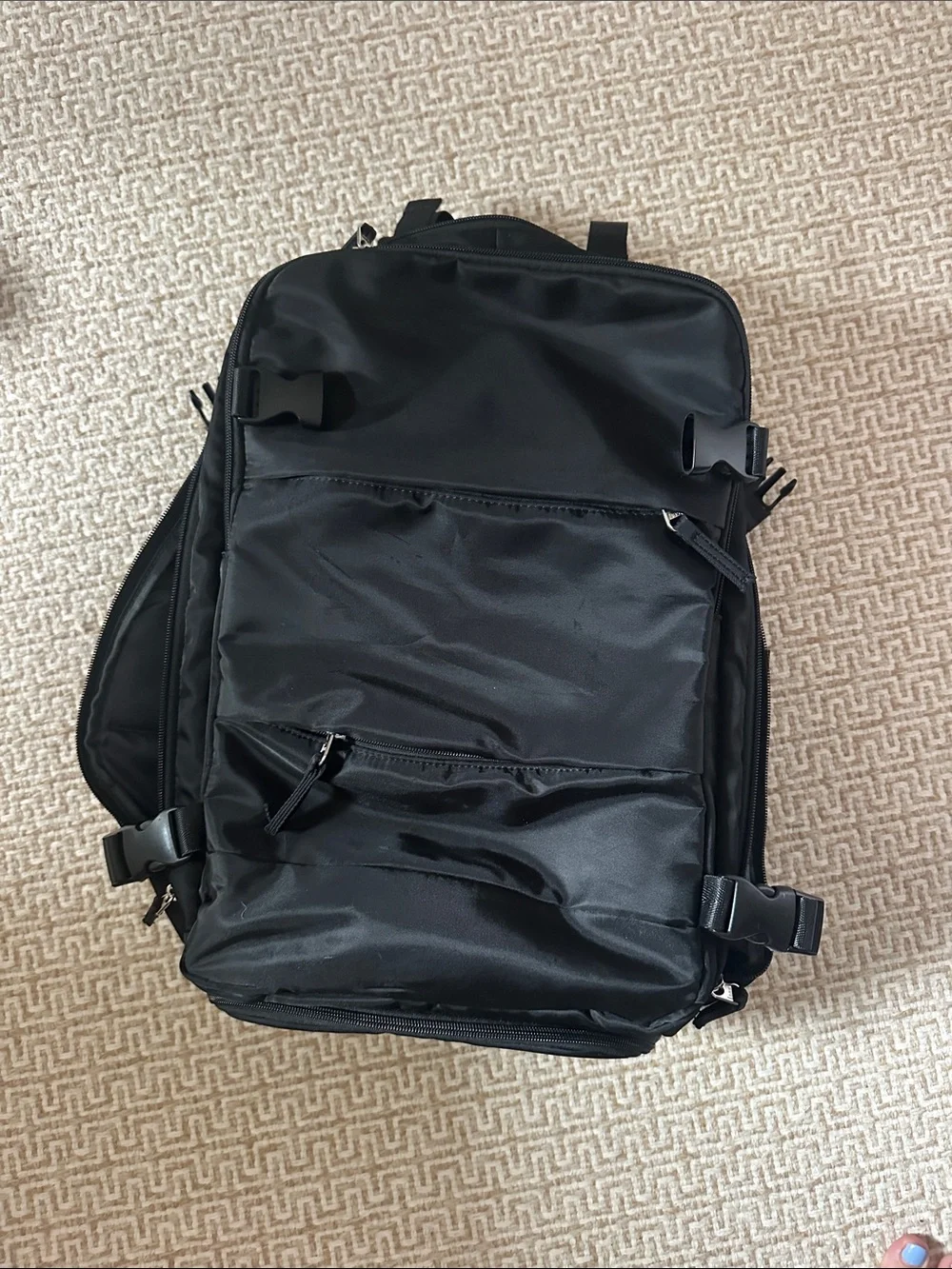 Black Men's Travel Backpack - Sleek Everyday Carry